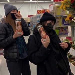 Meet your Posher, Aurora